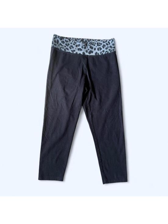 Pants - City Streets Y2K Leopard Fold Over Capri Leggings Size Medium
